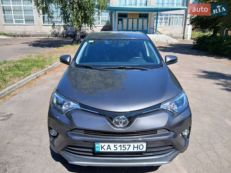 Toyota RAV4 2017