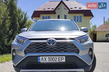 Внедорожник / Кроссовер Toyota RAV4 2019 в Тернополе