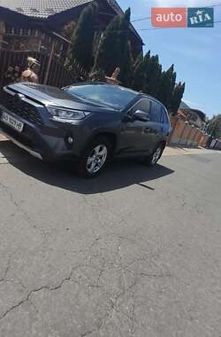 Внедорожник / Кроссовер Toyota RAV4 2021 в Мукачево