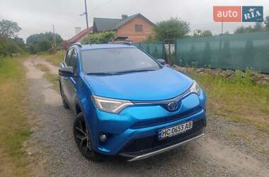 Позашляховик / Кросовер Toyota RAV4 2017 в Львові