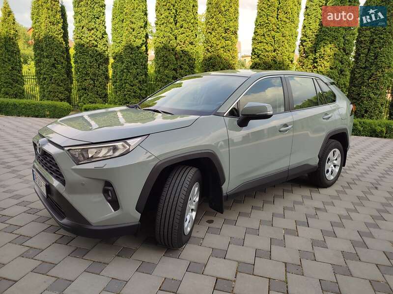 Внедорожник / Кроссовер Toyota RAV4 2022 в Виннице