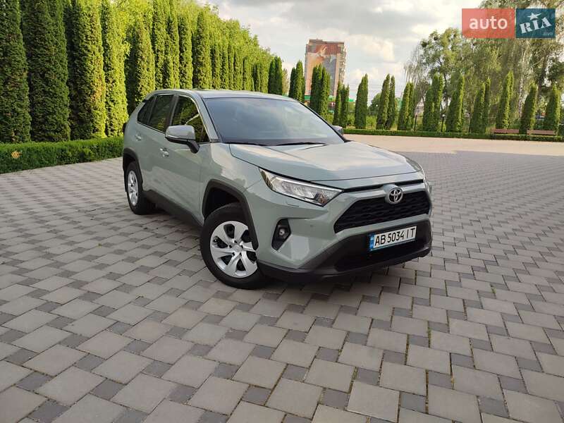 Внедорожник / Кроссовер Toyota RAV4 2022 в Виннице