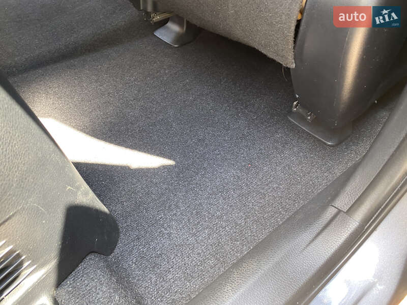 Позашляховик / Кросовер Toyota RAV4 2016 в Полтаві
