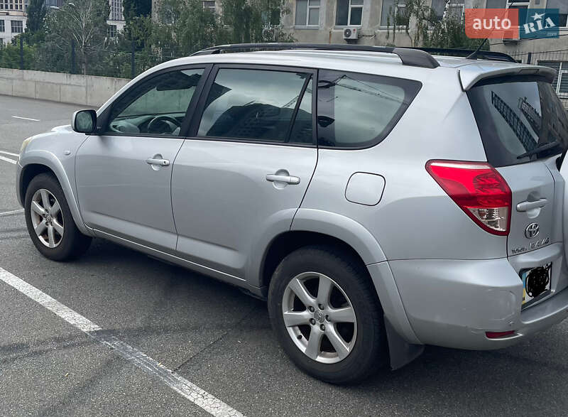 Toyota RAV4 2008