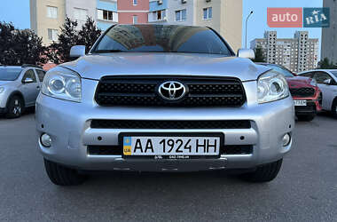 Внедорожник / Кроссовер Toyota RAV4 2006 в Киеве