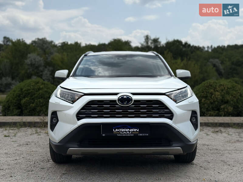 Внедорожник / Кроссовер Toyota RAV4 2022 в Днепре
