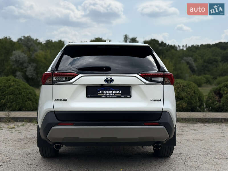 Внедорожник / Кроссовер Toyota RAV4 2022 в Днепре