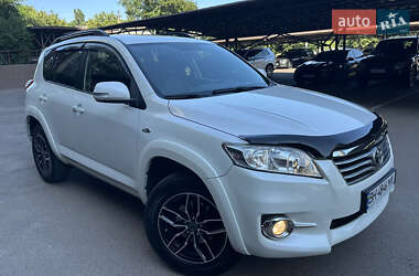 Внедорожник / Кроссовер Toyota RAV4 2011 в 