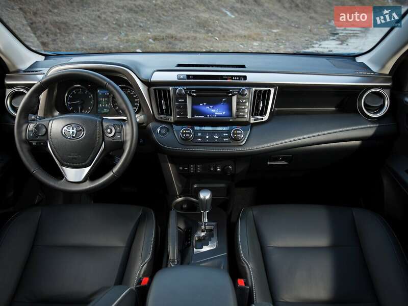 Toyota RAV4 2016