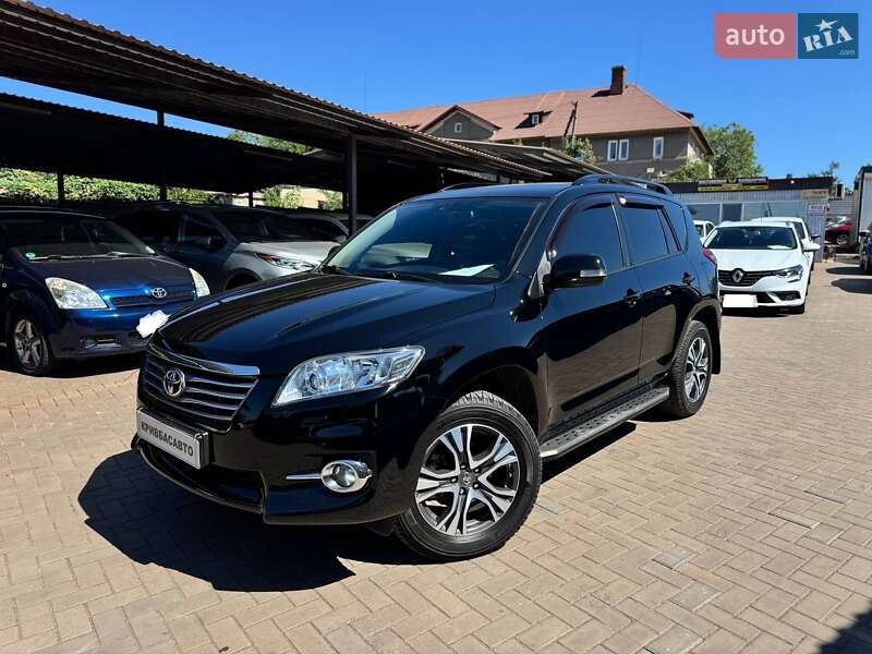 Toyota RAV4 2011