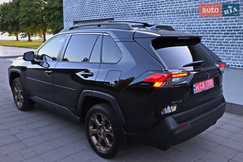 Позашляховик / Кросовер Toyota RAV4 2023 в Кременчуці