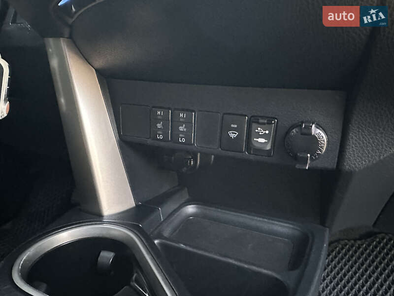 Внедорожник / Кроссовер Toyota RAV4 2016 в Валках фото 18 Внедорожник / Кроссовер Toyota RAV4 2016 в Валках