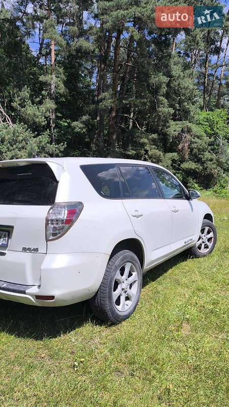 Внедорожник / Кроссовер Toyota RAV4 2012 в Львове
