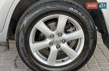 Позашляховик / Кросовер Toyota RAV4 2007 в 