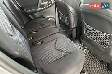 Позашляховик / Кросовер Toyota RAV4 2007 в 