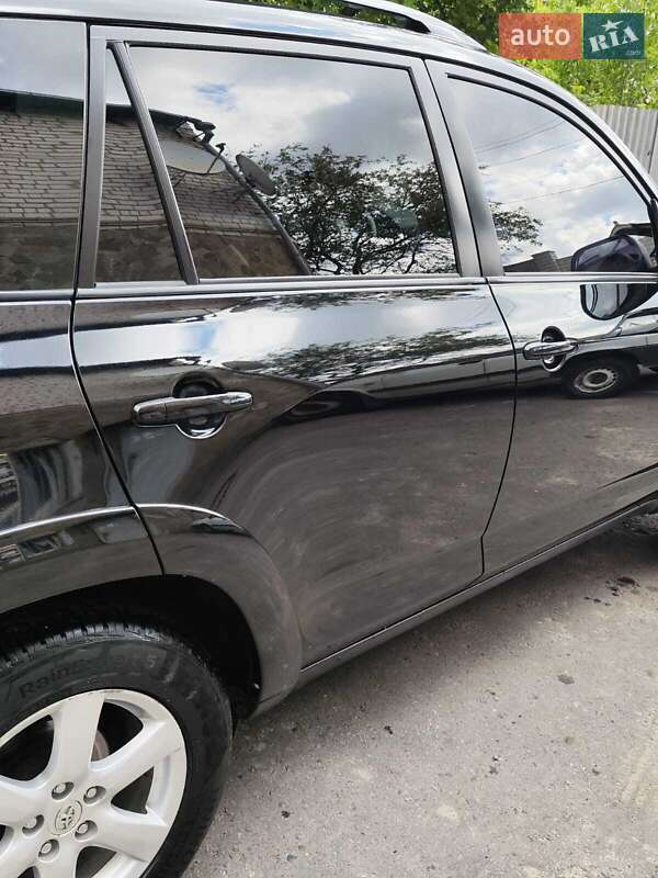 Внедорожник / Кроссовер Toyota RAV4 2006 в Харькове