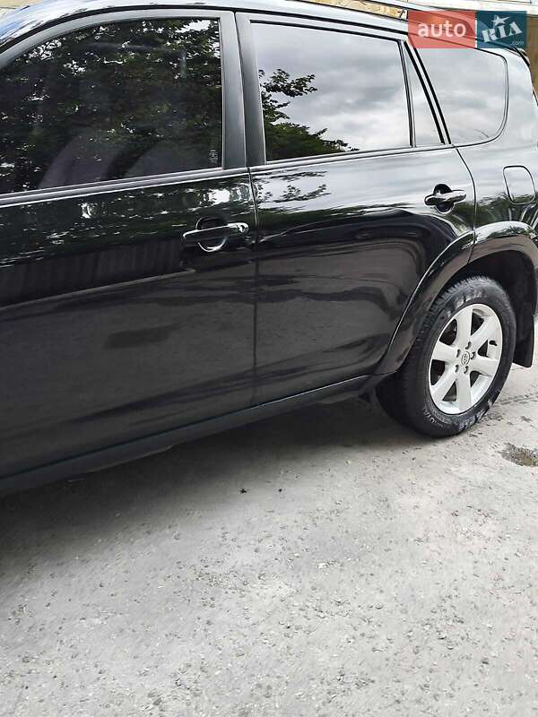 Внедорожник / Кроссовер Toyota RAV4 2006 в Харькове
