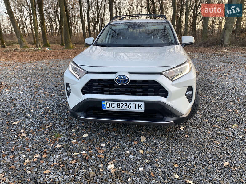 Toyota RAV4 2021