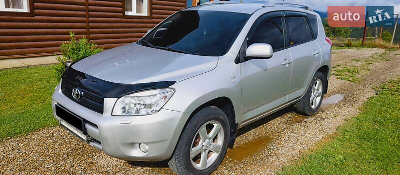 Позашляховик / Кросовер Toyota RAV4 2009 в 