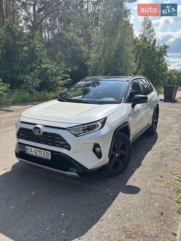 Toyota RAV4 2021