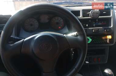 Внедорожник / Кроссовер Toyota RAV4 1998 в Броварах