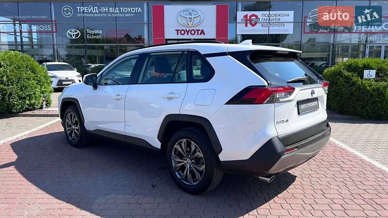 Внедорожник / Кроссовер Toyota RAV4 2022 в Хмельницком