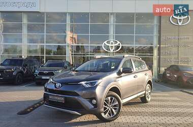 Позашляховик / Кросовер Toyota RAV4 2017 в Києві