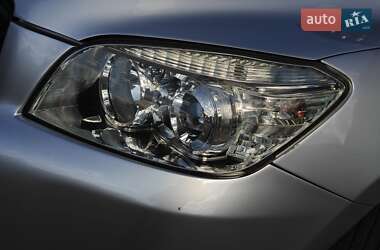 Внедорожник / Кроссовер Toyota RAV4 2007 в 