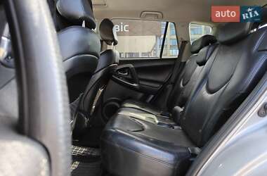 Внедорожник / Кроссовер Toyota RAV4 2007 в 