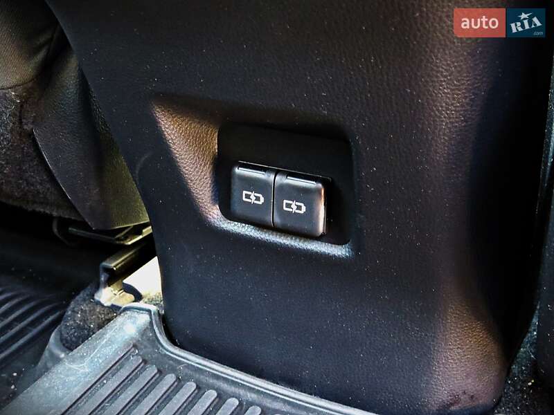Внедорожник / Кроссовер Toyota RAV4 2022 в Черкассах