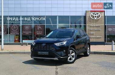 Позашляховик / Кросовер Toyota RAV4 2019 в Києві