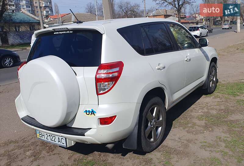 Внедорожник / Кроссовер Toyota RAV4 2012 в Одессе