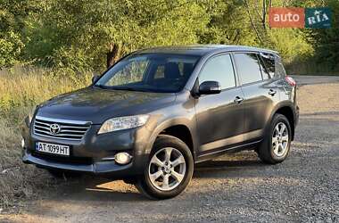 Внедорожник / Кроссовер Toyota RAV4 2011 в Ивано-Франковске