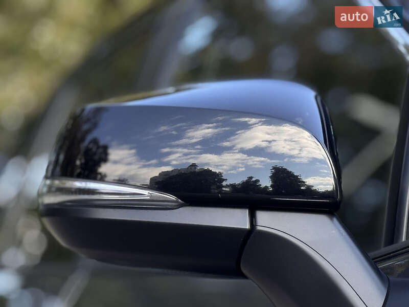 Внедорожник / Кроссовер Toyota RAV4 2022 в Одессе