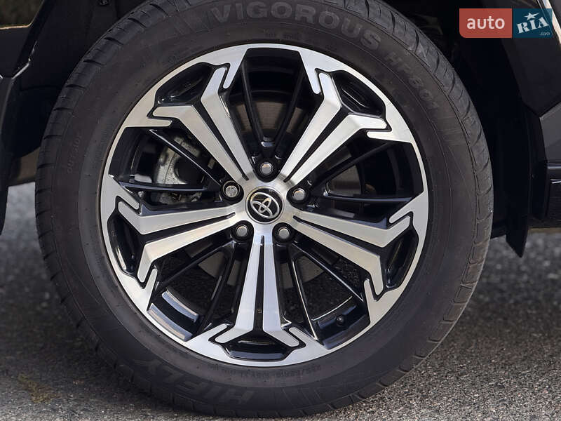 Внедорожник / Кроссовер Toyota RAV4 2022 в Одессе