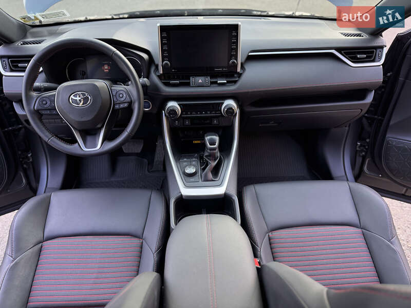 Внедорожник / Кроссовер Toyota RAV4 2022 в Одессе