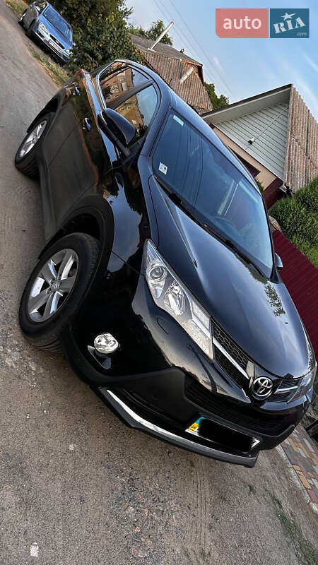 Внедорожник / Кроссовер Toyota RAV4 2013 в Гайвороне