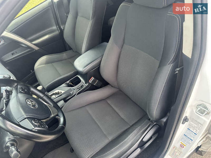 Внедорожник / Кроссовер Toyota RAV4 2014 в Чернигове
