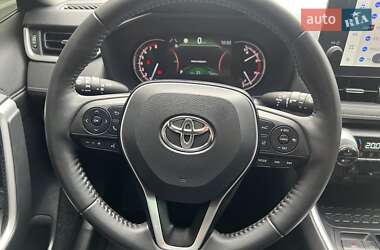 Внедорожник / Кроссовер Toyota RAV4 2023 в 