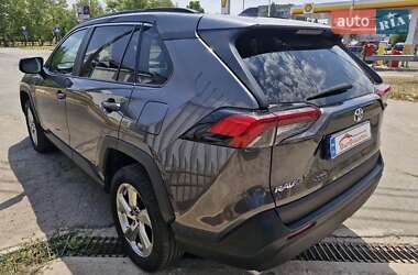 Позашляховик / Кросовер Toyota RAV4 2019 в Миколаєві