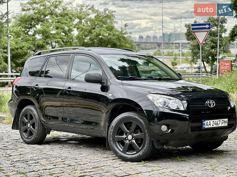 Позашляховик / Кросовер Toyota RAV4 2006 в Києві