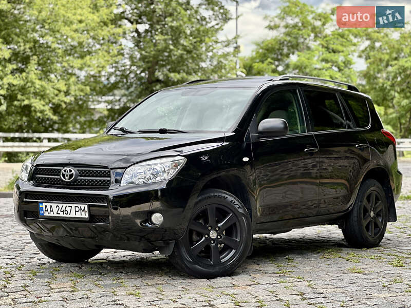 Позашляховик / Кросовер Toyota RAV4 2006 в Києві