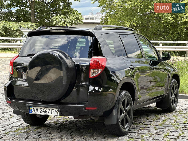 Позашляховик / Кросовер Toyota RAV4 2006 в Києві