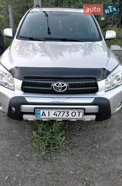 Внедорожник / Кроссовер Toyota RAV4 2008 в Киеве