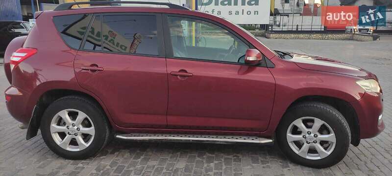 Позашляховик / Кросовер Toyota RAV4 2010 в Тернополі