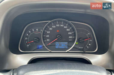 Внедорожник / Кроссовер Toyota RAV4 2013 в 