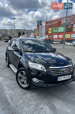 Toyota RAV4 2010