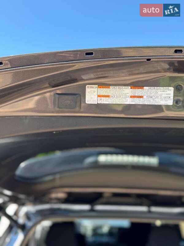 Внедорожник / Кроссовер Toyota RAV4 2016 в Умани