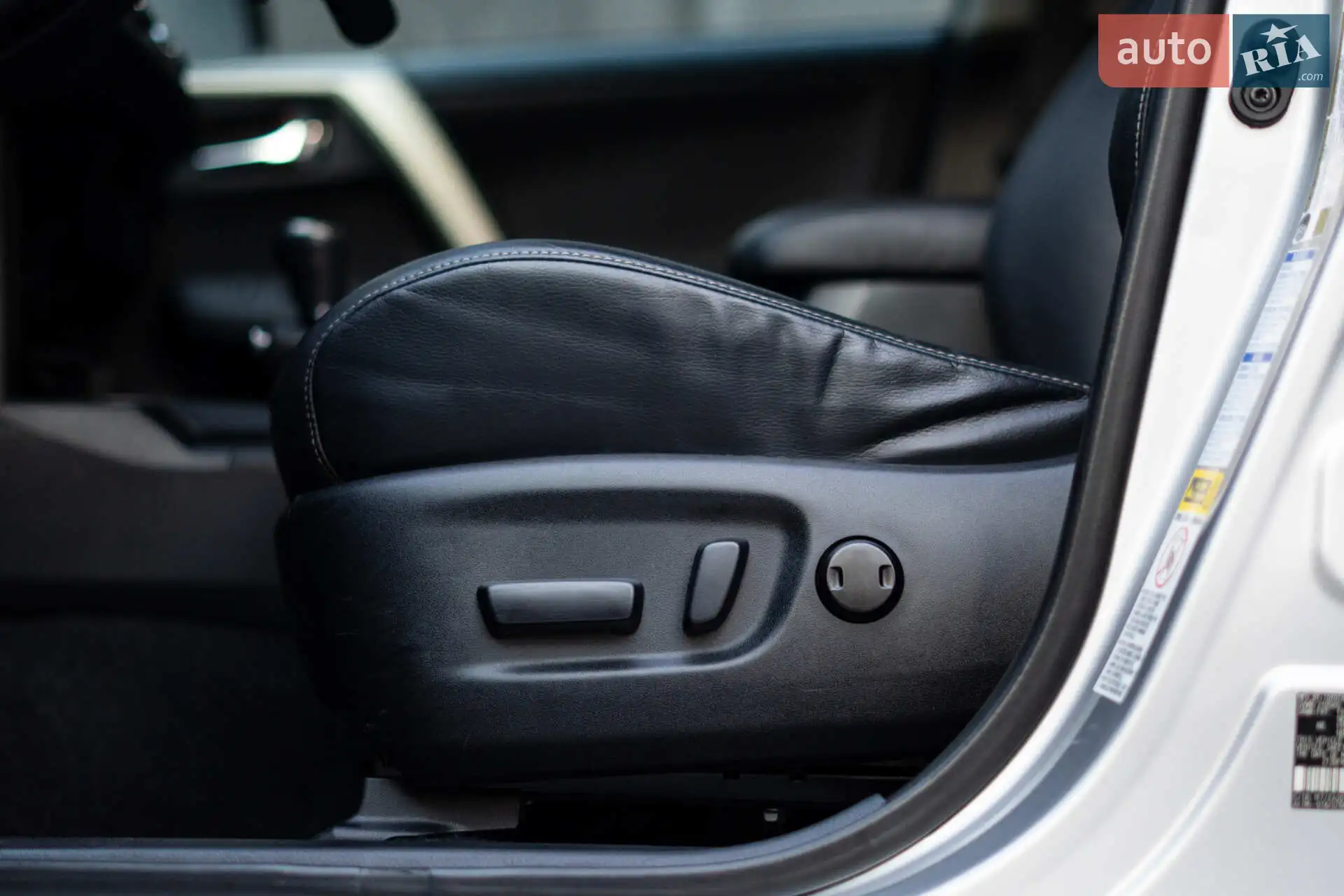 2015 Toyota RAV 4 - мініатюра 23