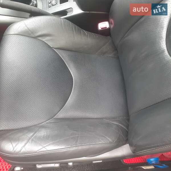 Позашляховик / Кросовер Toyota RAV4 2010 в Вараші